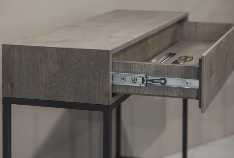 Slim Console - Image 3
